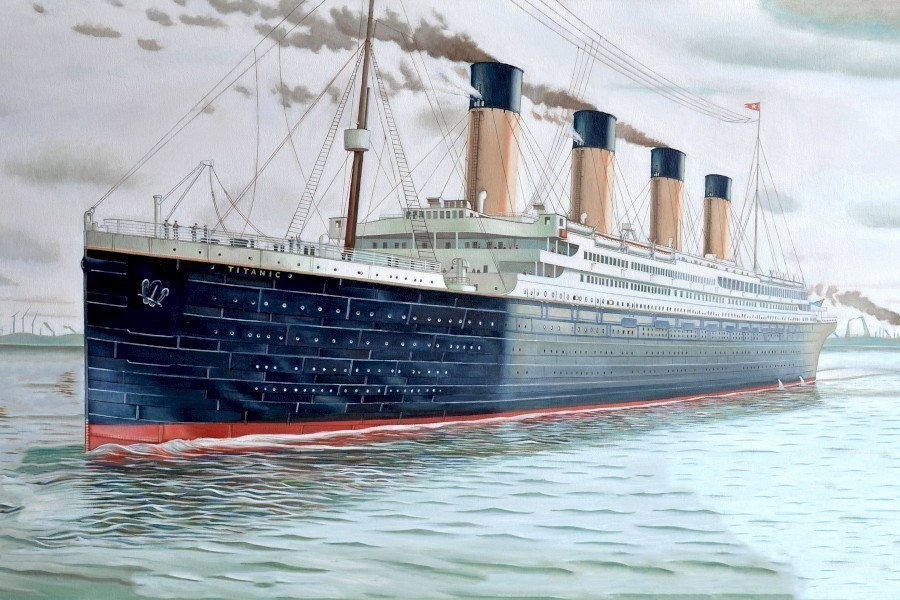 S.O.S. Titanic image